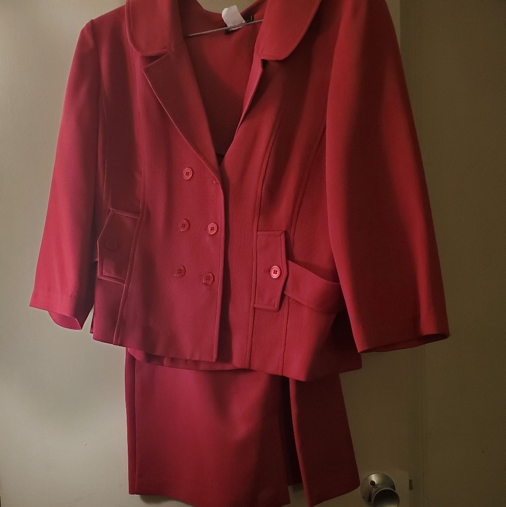 Two piece dress suit
